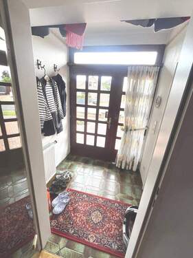 Eingangsbereich - 6 Zimmer Einfamilienhaus zum Kaufen in Langwedel