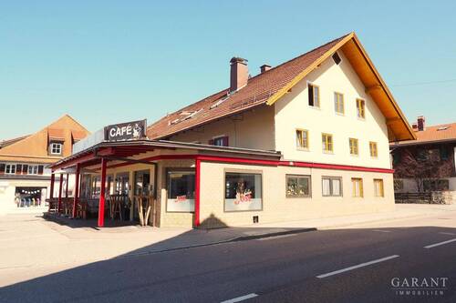 Aussenansicht - Wohn- und Geschäftshaus im Ortskern von Nesselwang