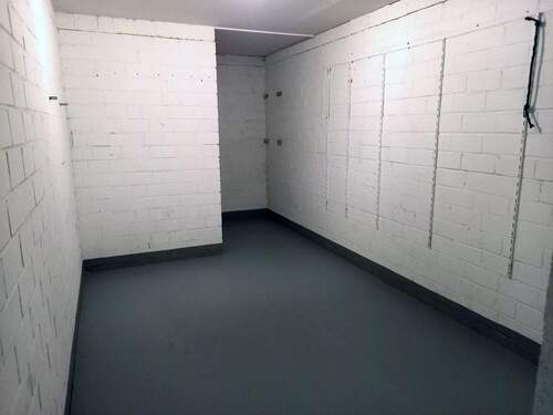 großer Kellerraum - 