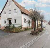 Anpacken in Großrinderfeld: EFH mit Sanierungsbedarf in Altstadt