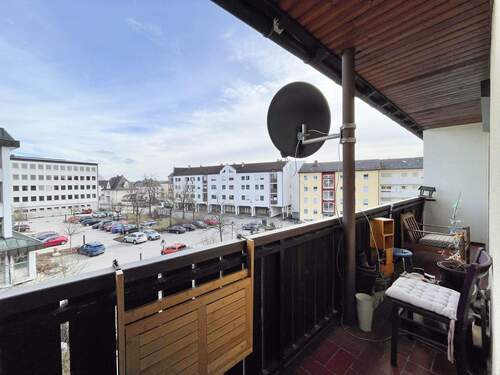 Aussicht Balkon.jpg - Charmante 3-Zimmer-Wohnung mit Balkon und Potential