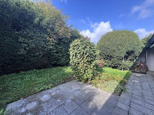 Blick in den Garten - 4 Zimmer Bungalow in Willich