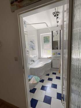 EG Bad - 8 Zimmer Mehrfamilienhaus, Wohnhaus in Schulzendorf