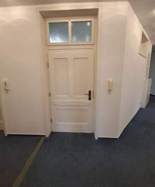 Eingangstür von innen - 1 Zimmer Büro in Chemnitz