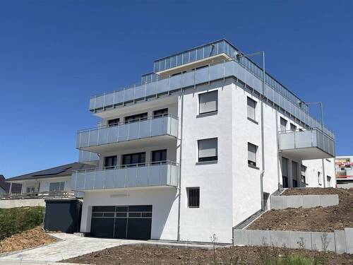 Bild 1 - Verkauf von 8 Eigentumswohnungen, Ste.-Marie-Du-Mont-Straße 28, 97980 Edelfingen