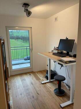 Büro OG mit Balkon - 