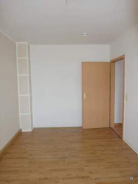 Zimmer 3: Schlafzimmer oder Kinderzimmer. - 