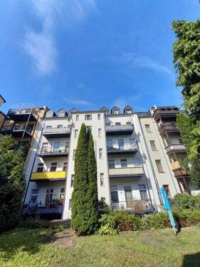 Hausrückseite.jpg - 3 Zimmer Etagenwohnung in Chemnitz