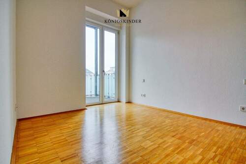 auch vom Schlafzimmer aus gelangen Sie auf den Balkon - 