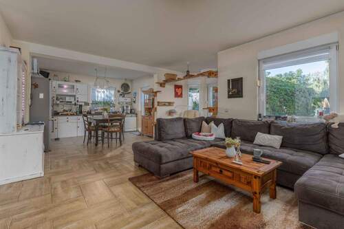 Wohnzimmerblick Küche - 