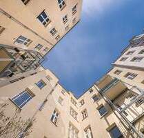 Um ruhigen Innenhof - bezugsfertige Erdgeschosswohnung im Prenzlauer Berg - Berlin