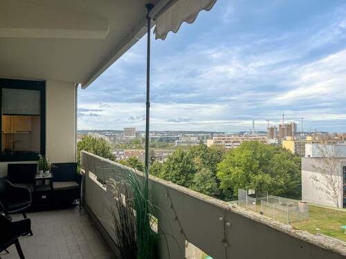 Balkon mit Ausblick - 2 Zimmer Etagenwohnung zum Kaufen in Frankfurt am Main