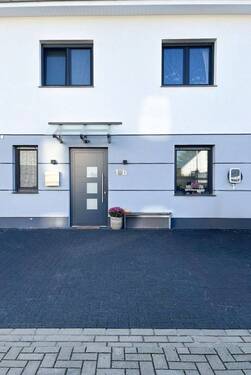 Hauseingang - 4 Zimmer Reihenmittelhaus zum Kaufen in Velpke