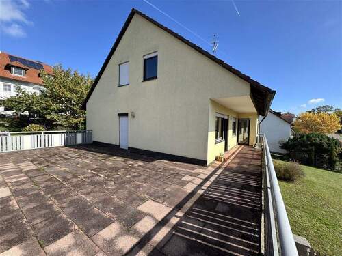 Terrasse OG, Zugang vom, WZ, Schlafzimmer, Hausflu - 