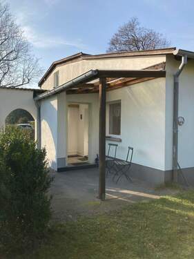 Wohnhaus Eingangsbereich2 - 4 Zimmer Mehrfamilienhaus, Wohnhaus zum Kaufen in Ahrensfelde