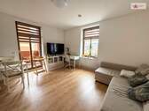Wohnzimmer - Schicke 2-Raum-Wohnung mit Balkon in zentraler Lage von Aue