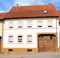 Großes Haus für wenig Geld! 2 Wohnungen, viele Gewerberäume. Ideal für Partyservice - Lager - Büro - Eppingen Rohrbach Großes Haus für wenig Geld! 2 Wohnungen, viele Gewerberäume. Ideal für Partyservice - Lager - Büro - Eppingen Rohrbach