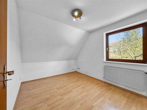 Haus 1 Zimmer 1 im OG - 