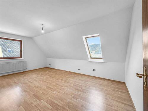 Haus 1 Zimmer 3 im OG - 