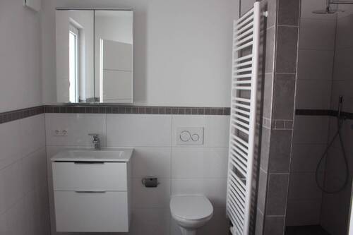 Das Bad - Etagenwohnung mit 61,00 m² in Denklingen zur Miete