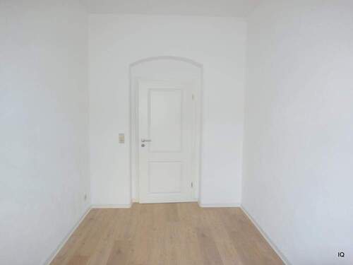 Kinder- oder Arbeitszimmer - 