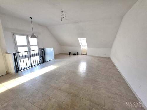 Großes Zimmer im DG - 