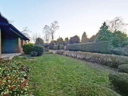 Vorgarten Bild 2 - Doppelhaushälfte mit 90,70 m&sup2; in Bargteheide zum Kaufen