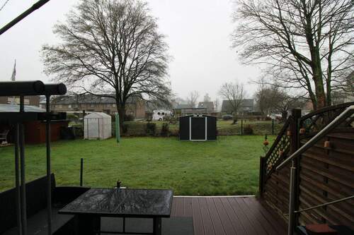 Gartenzugang und Terrasse - 