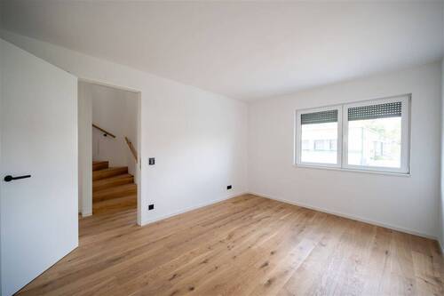 Schlafzimmer 2 (OG) - 