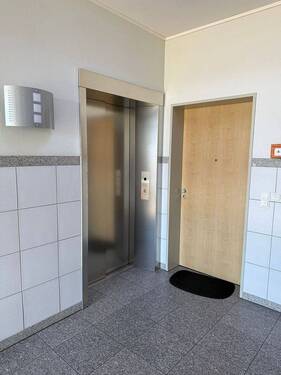 Fahrstuhl.jpg - 