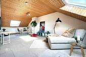 Atelier/Hobby Dachschoss - 