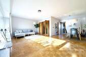 Wohnzimmer mit Esszimmer - 
