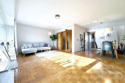Wohnzimmer mit Esszimmer - 