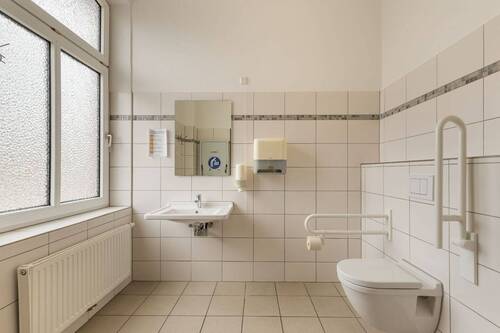 Behindertengerechtes WC - 