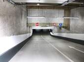Einfahrt Tiefgarage - Garage, Stellplatz zum Kaufen in München