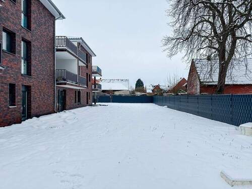 Terrasse WE2 mit Blick in den Garten - 