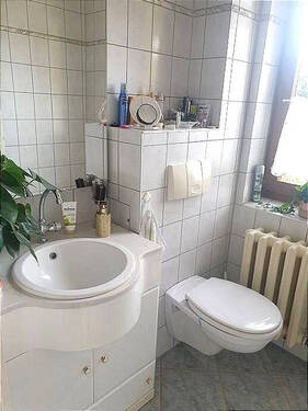 Gäste-WC im EG - 