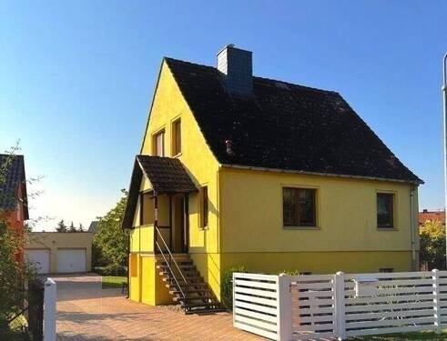 Hausansicht - 4 Zimmer Einfamilienhaus zum Kaufen in Sandau (Elbe)