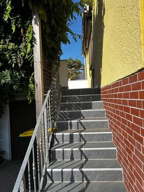 Treppe zur Terrasse - 