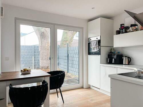 Küche und Esszimmer - 2 Zimmer Etagenwohnung in Hannover