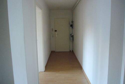 Flur - 2 Zimmer Etagenwohnung zur Miete in München