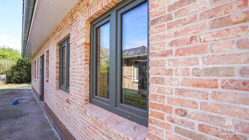 Nordseite - Eingangstür - 