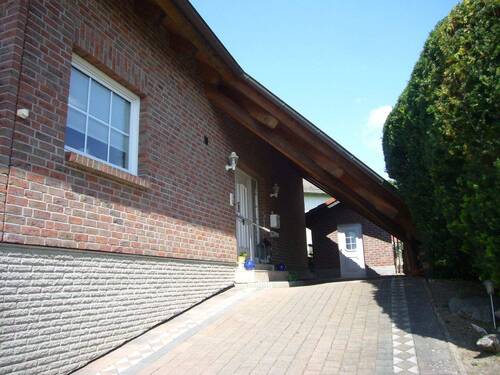 Außenansicht - Einfamilienhaus mit 230,00 m² in Schauenburg zum Kaufen