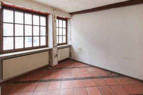 Raum I EG Haupthaus - 1 Zimmer Mehrfamilienhaus, Wohnhaus in Bretten