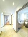 Flur - Exklusive 3 Zimmer Wohnung mit hochwertiger Einbauküche, großem Badezimmer, großem Südbalkon, 2 Stellplätze mit Wallbox, Waschkeller, Keller