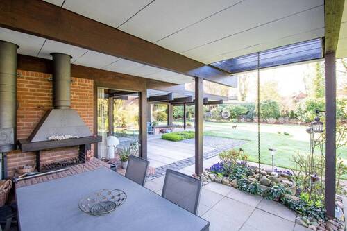 Kamin auf der Terrasse - 7 Zimmer Einfamilienhaus in Lüneburg