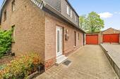 Seitenansicht - 4 Zimmer Reihenmittelhaus zum Kaufen in Herzogenrath