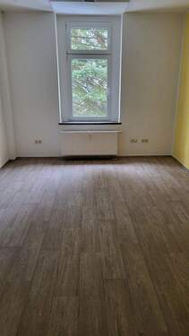 Bild 2 - 5 Zimmer Etagenwohnung zum Kaufen in Limbach