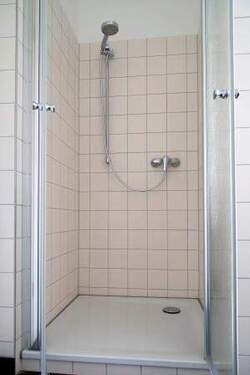 Dusche im Bad - 