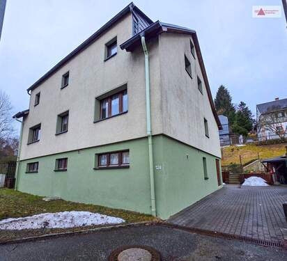 Straßenansicht - 1 Zimmer Mehrfamilienhaus, Wohnhaus zum Kaufen in Schneeberg
